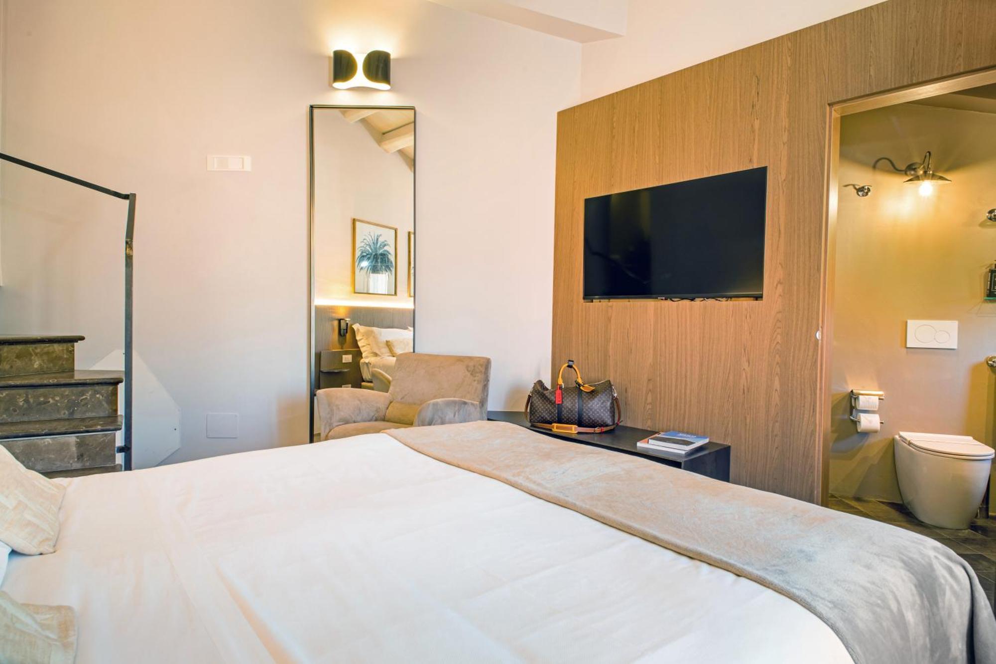 Junior Suite,1739369268:JPEG